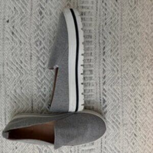 GREY SLIP ON  MADDEN